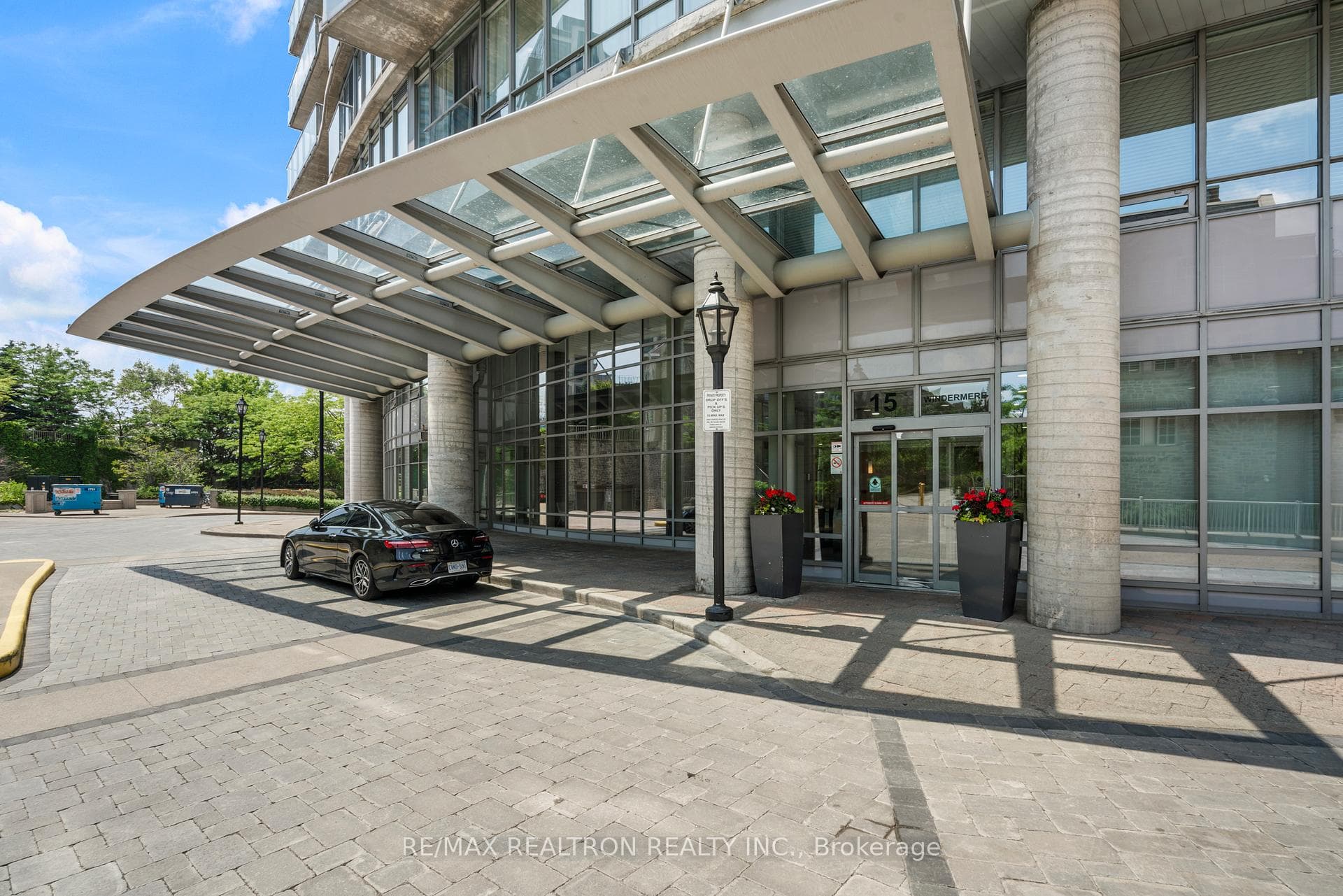 15 Windermere Avenue Unit 2401 photo 3