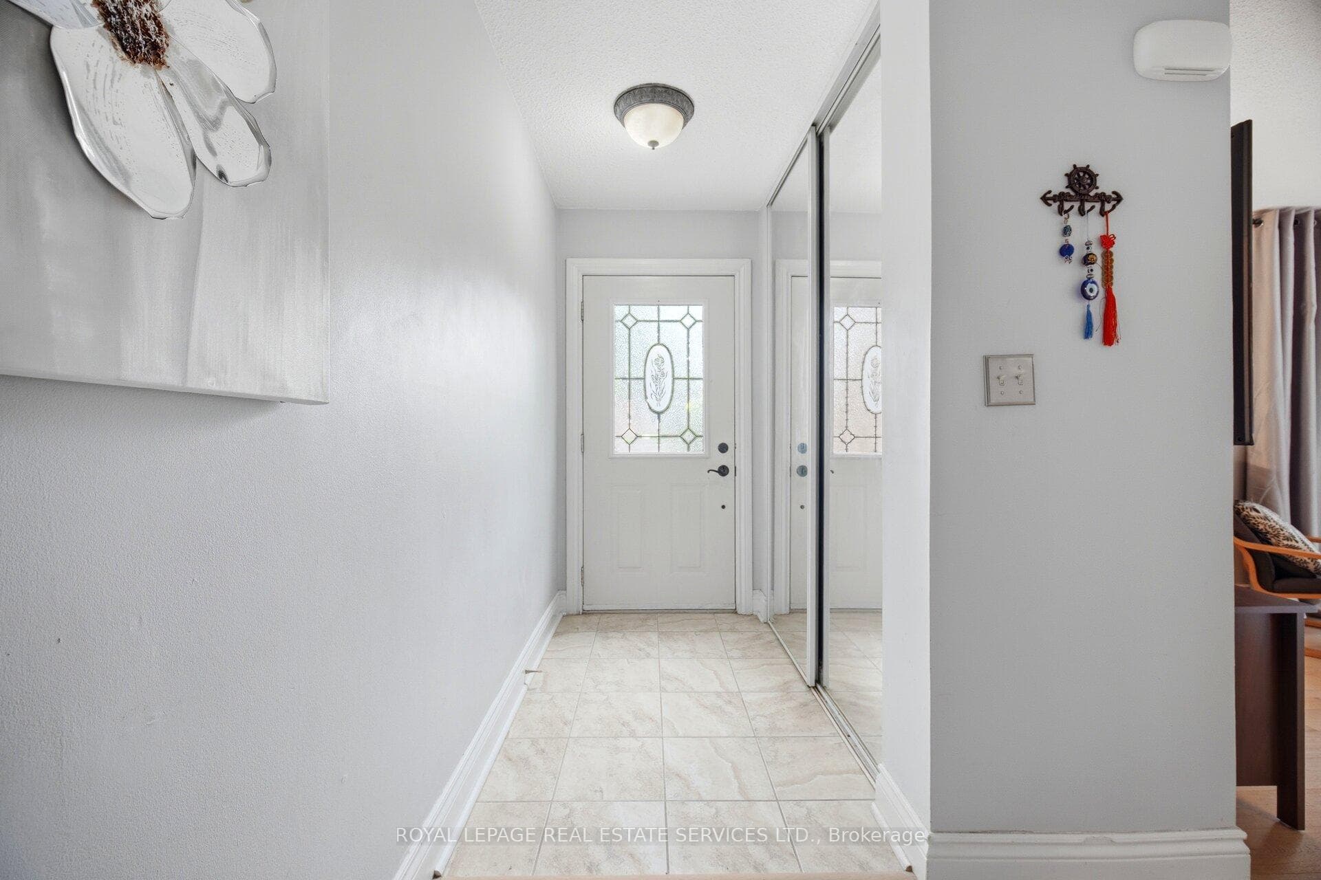 649 Francis Road Unit 3 photo 3