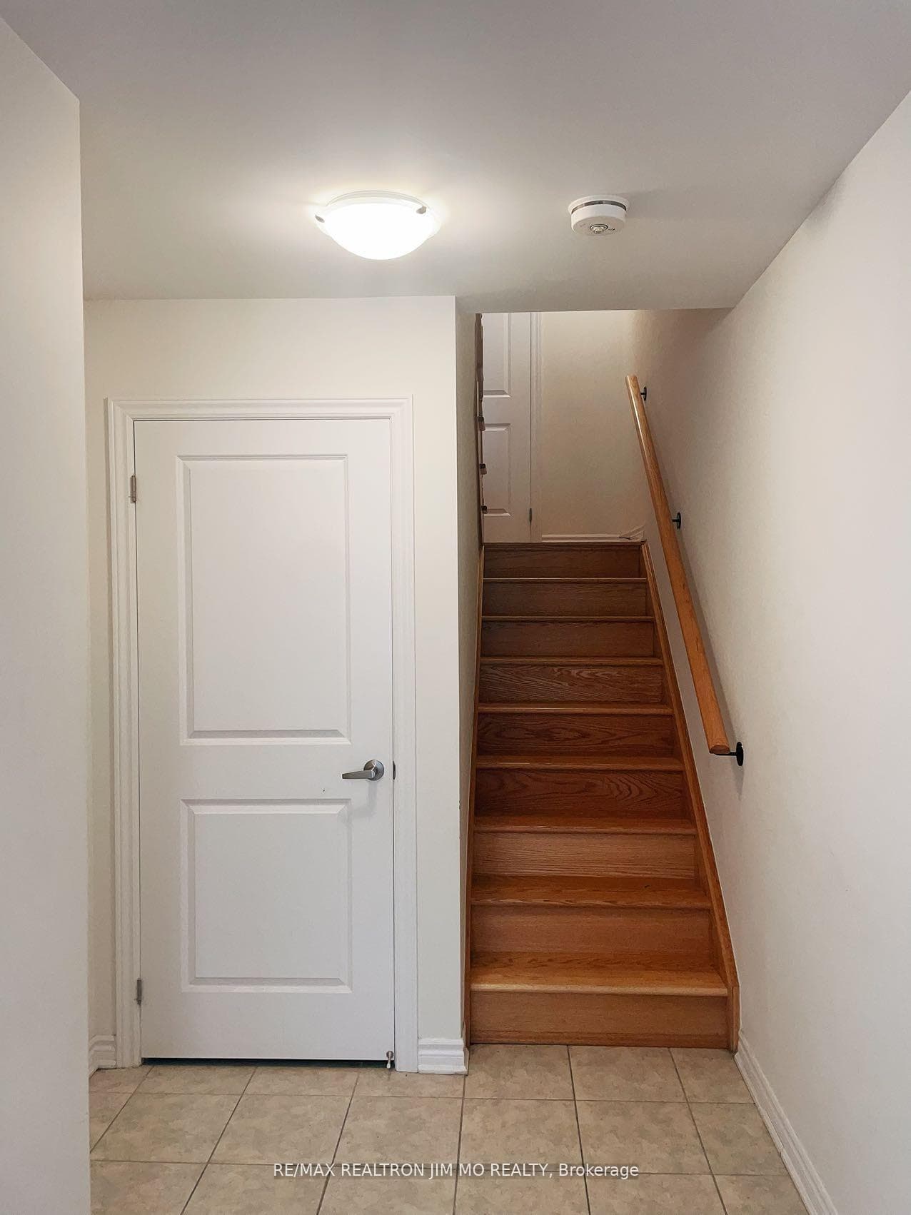 83 Sutcliffe Drive photo 3