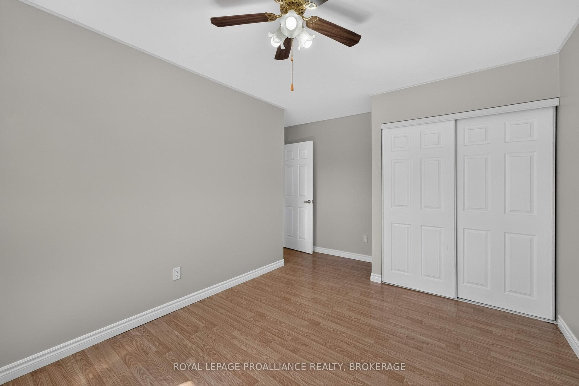 1445 Aley Street photo 21