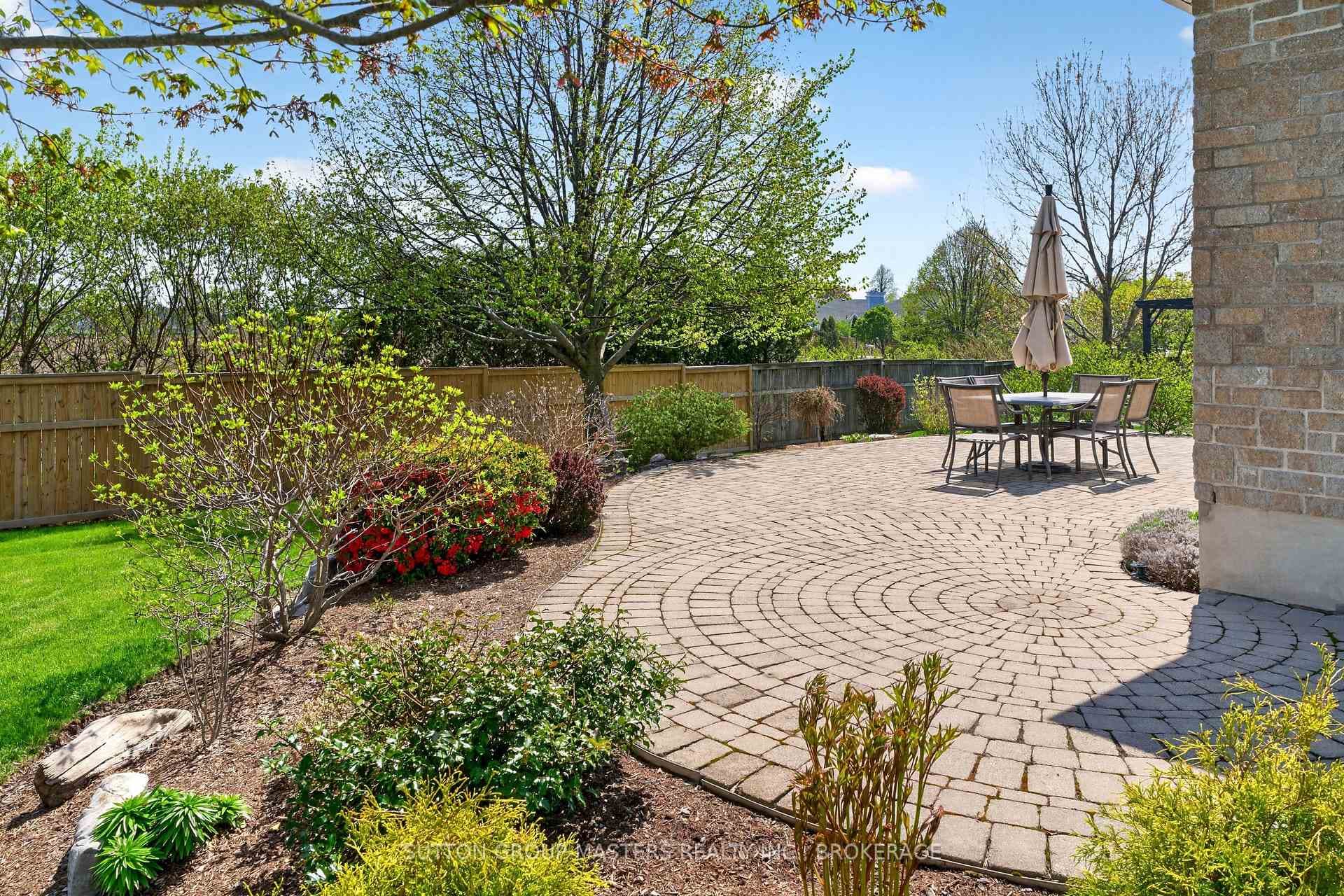 Landscaped outdoor living