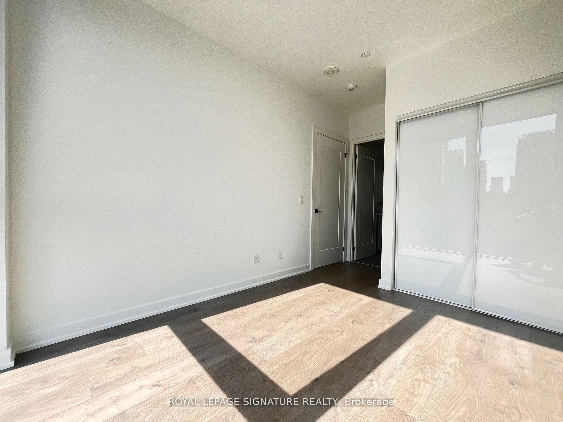 5 Defries Street Unit 316 photo 11