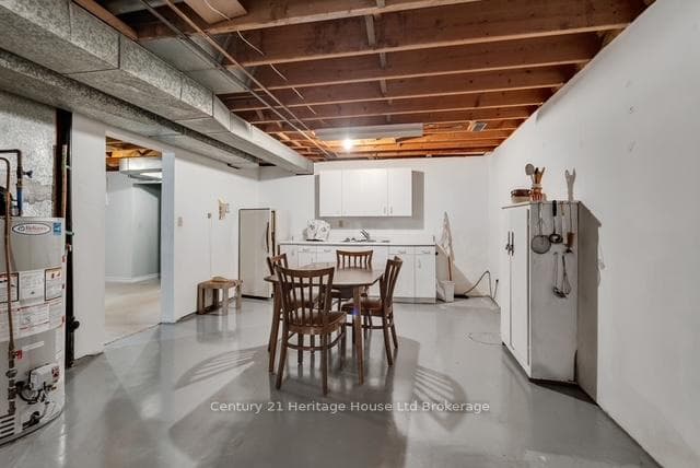 5 Thomas Avenue photo 26
