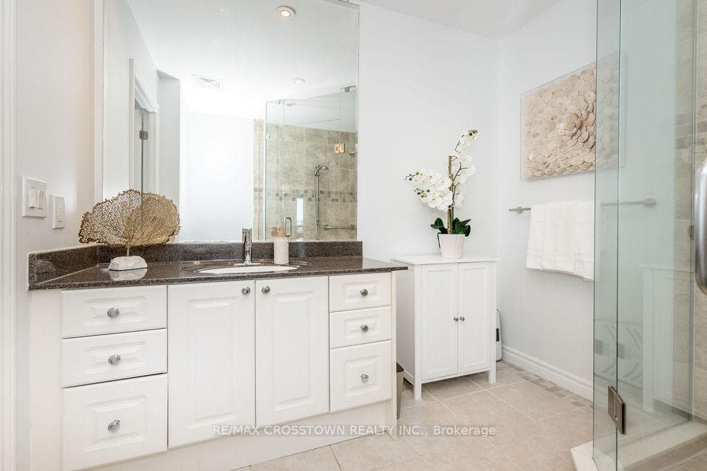6 Toronto Street Unit 710 photo 30