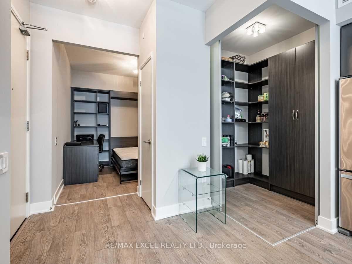 30 Roehampton Avenue Unit 619 photo 15