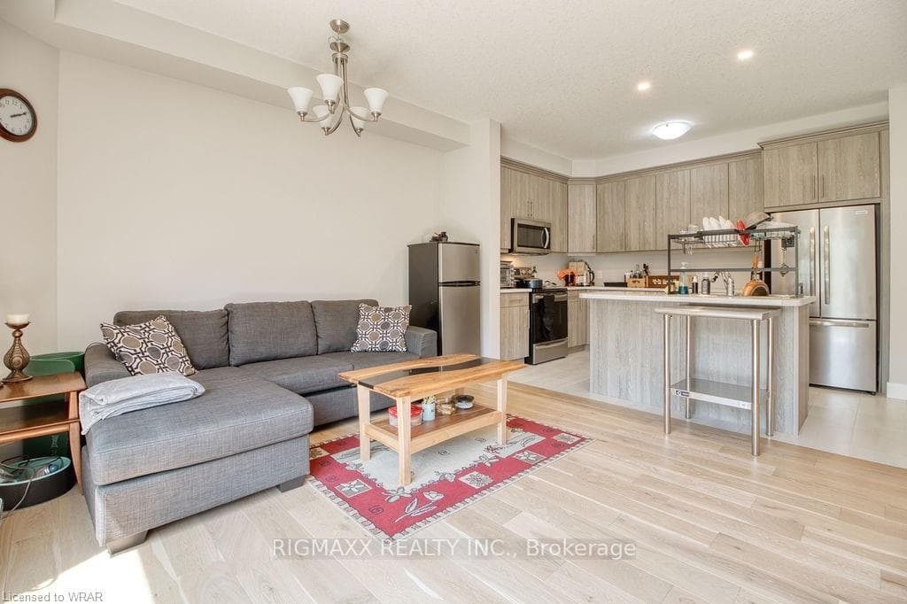 2104 Evans Boulevard photo 16