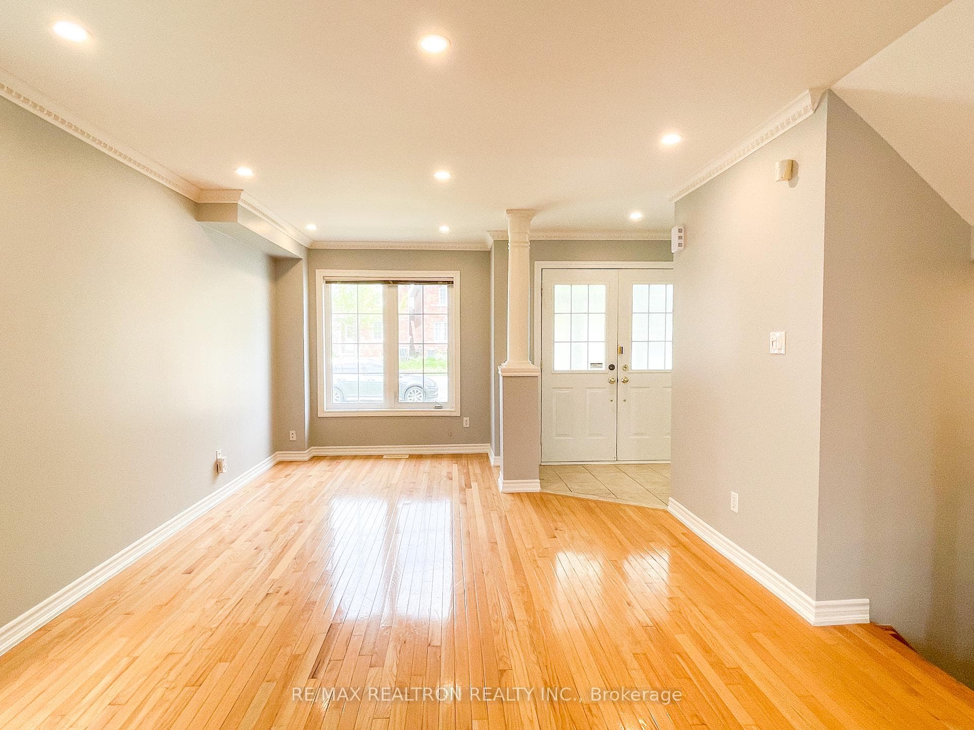 155 South Unionville Avenue photo 7