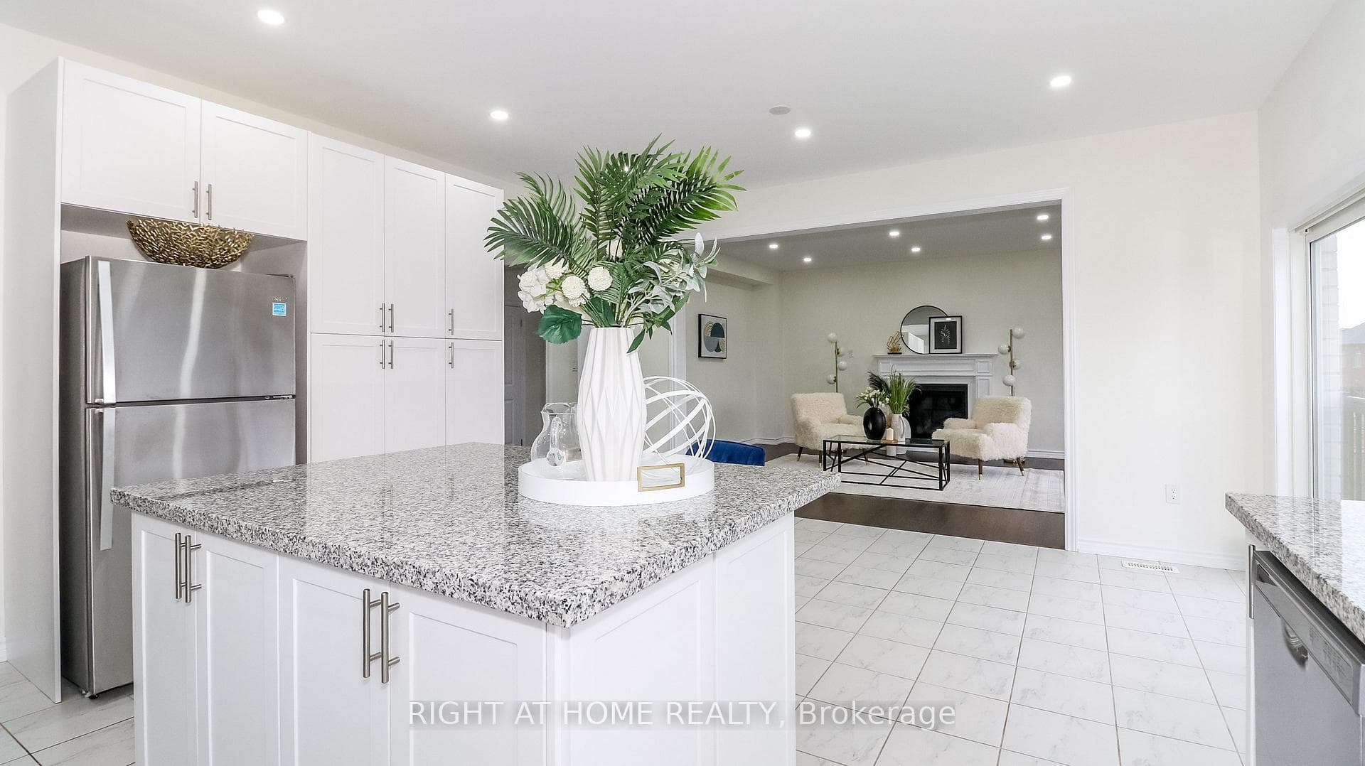 1691 Corsal Court photo 6