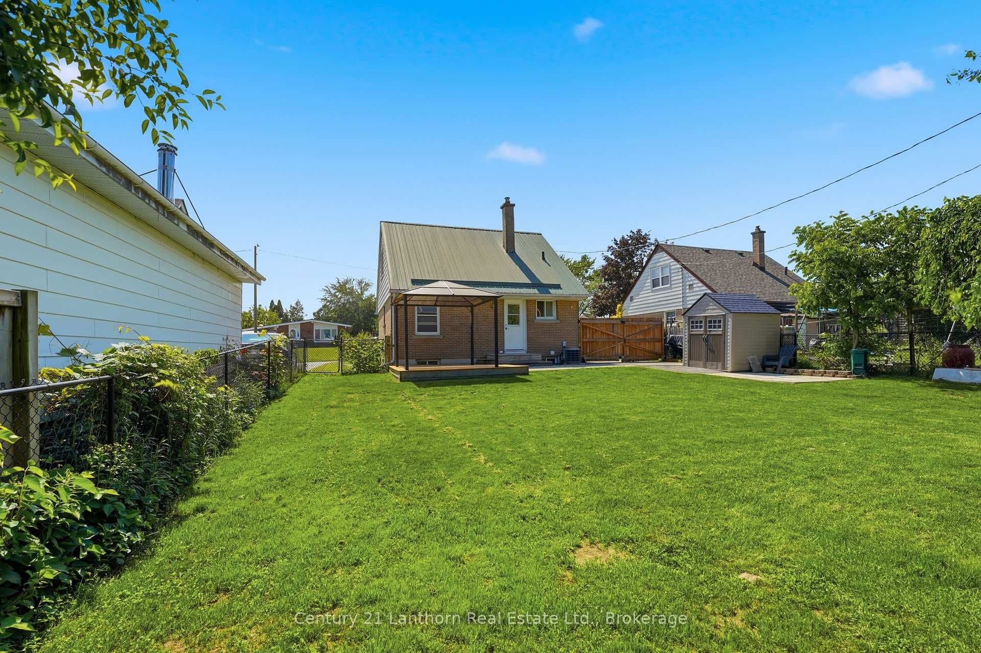 63 Fourth Avenue photo 20