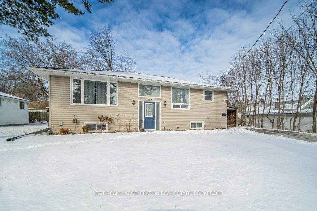 109 Water Street photo 2