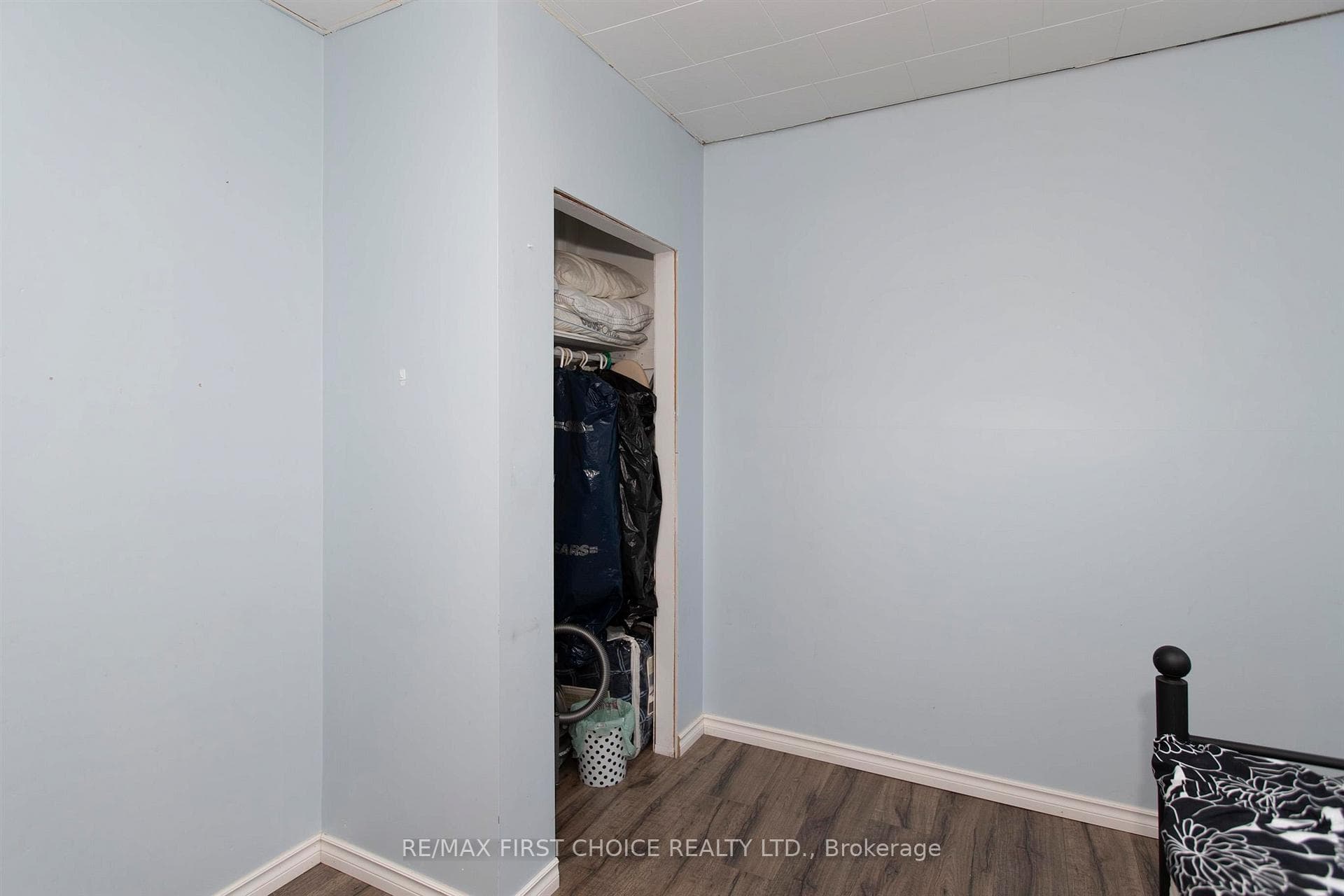 277 Ray Boulevard photo 19