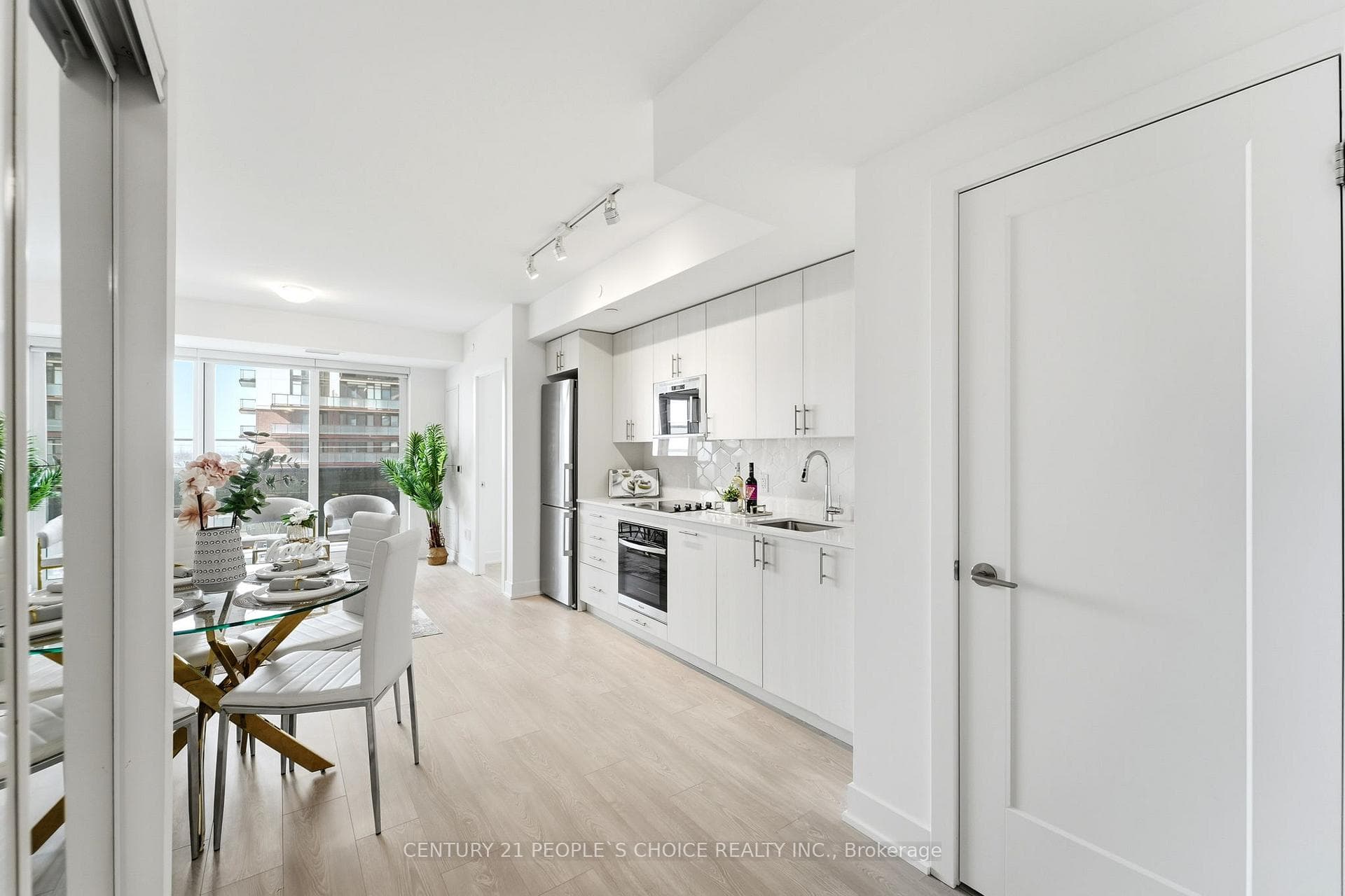 2545 Simcoe Street Unit 515 photo 13