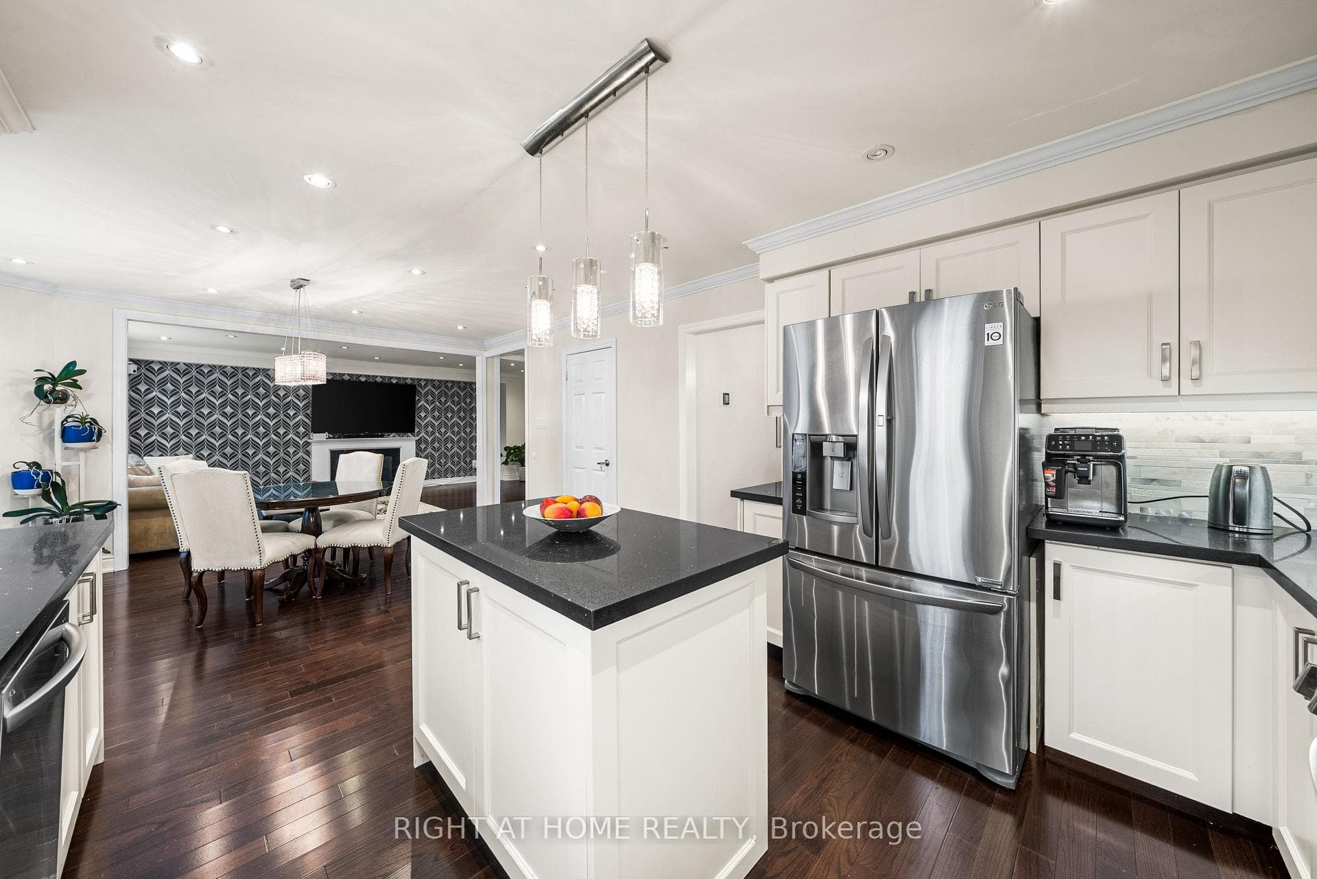 5 Stave Crescent photo 32