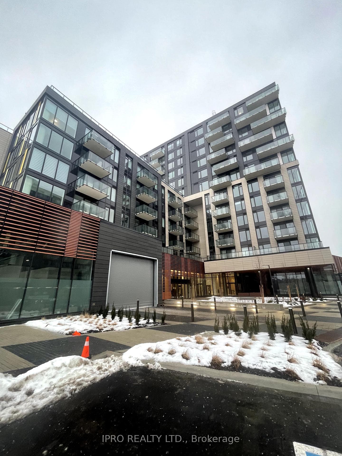 1415 Dundas Street Unit 304 photo 1