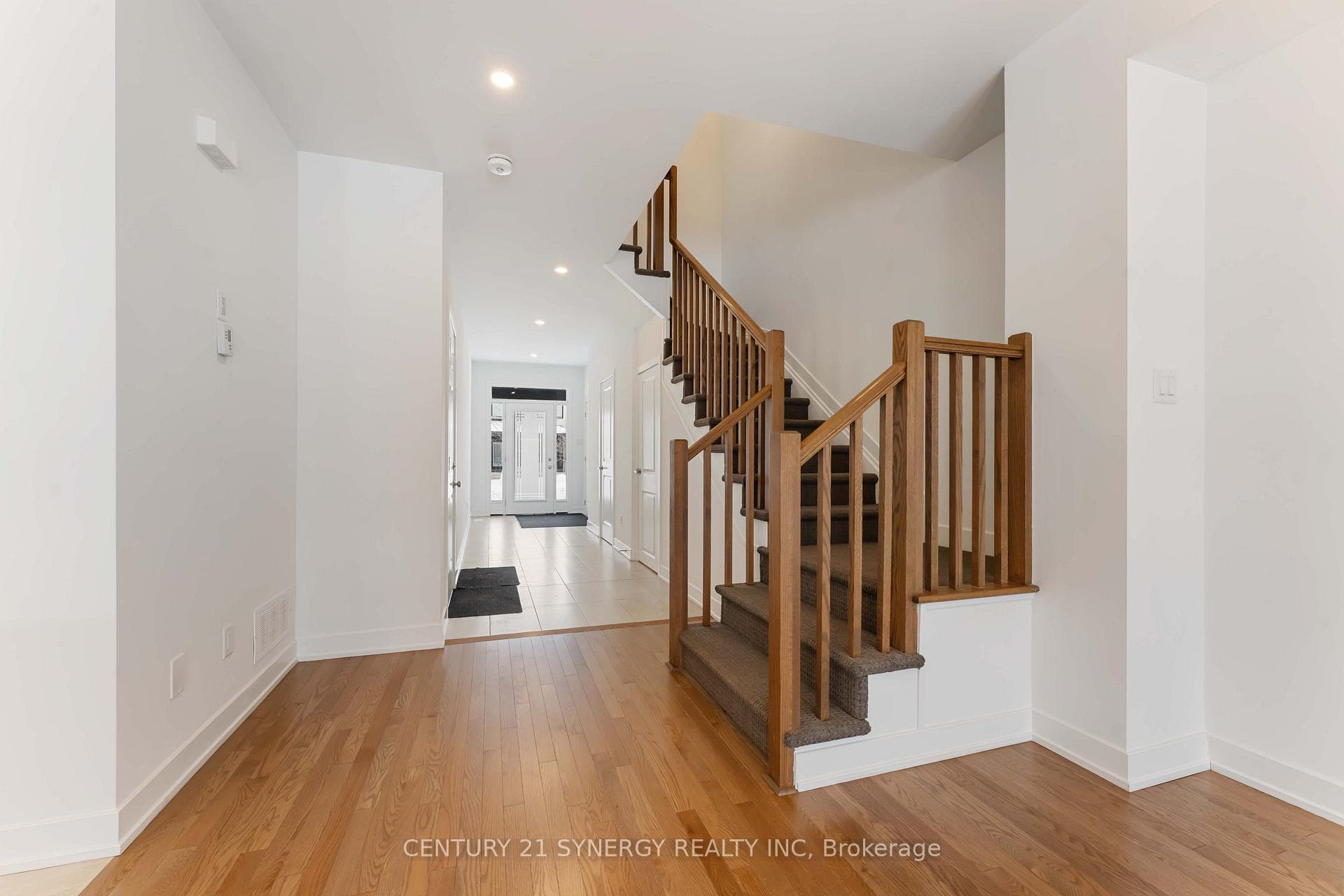 254 Finsbury Avenue photo 3
