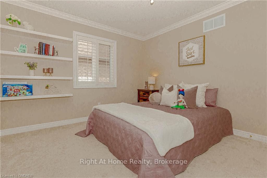 2138 ALDERBROOK Drive photo 27