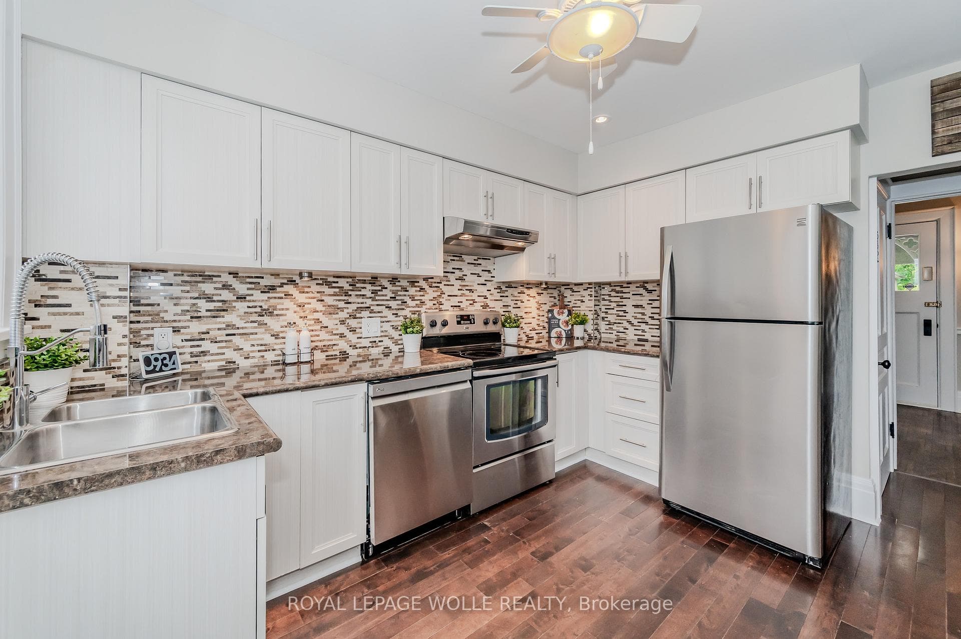 14 Lowrey Avenue photo 17