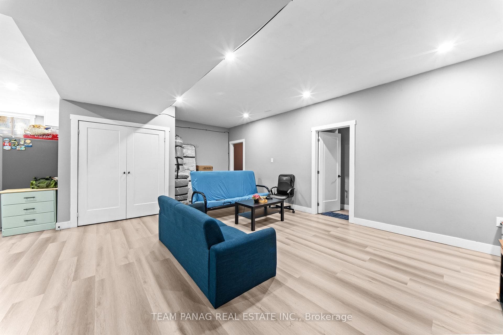 646 West 5th Street photo 30