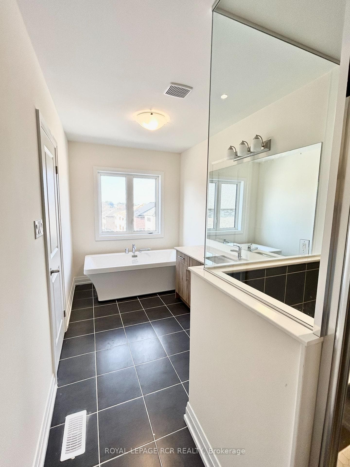 68 Bearberry Road photo 10
