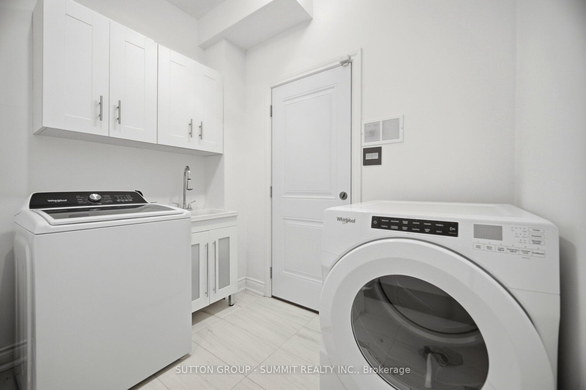 4127 COLONIAL Drive photo 26
