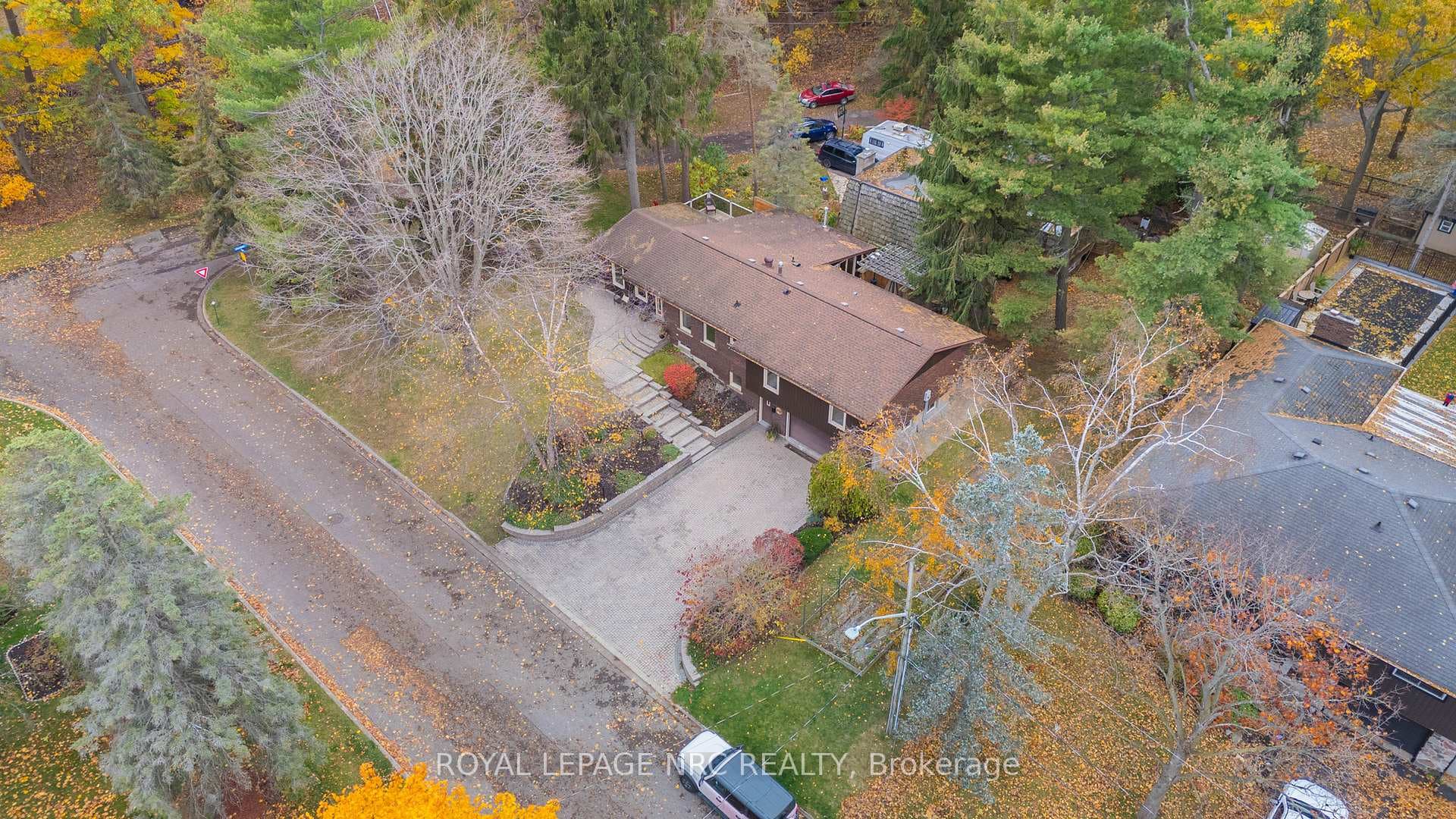 4 Cedar Street photo 45