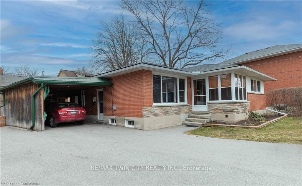 98 Clive Road photo 2