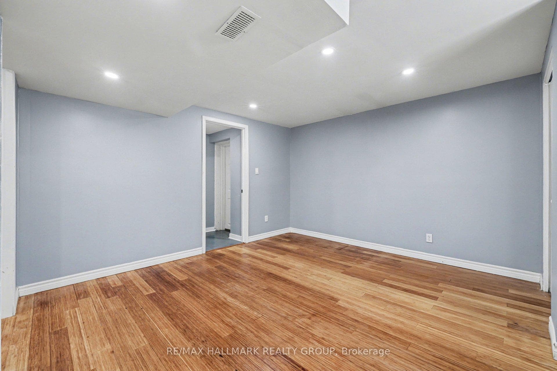 1307 Vancouver Avenue Unit B photo 17