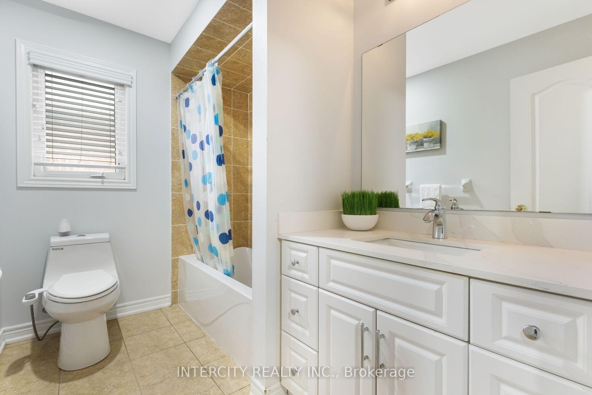 20 Vanderpool Crescent photo 42