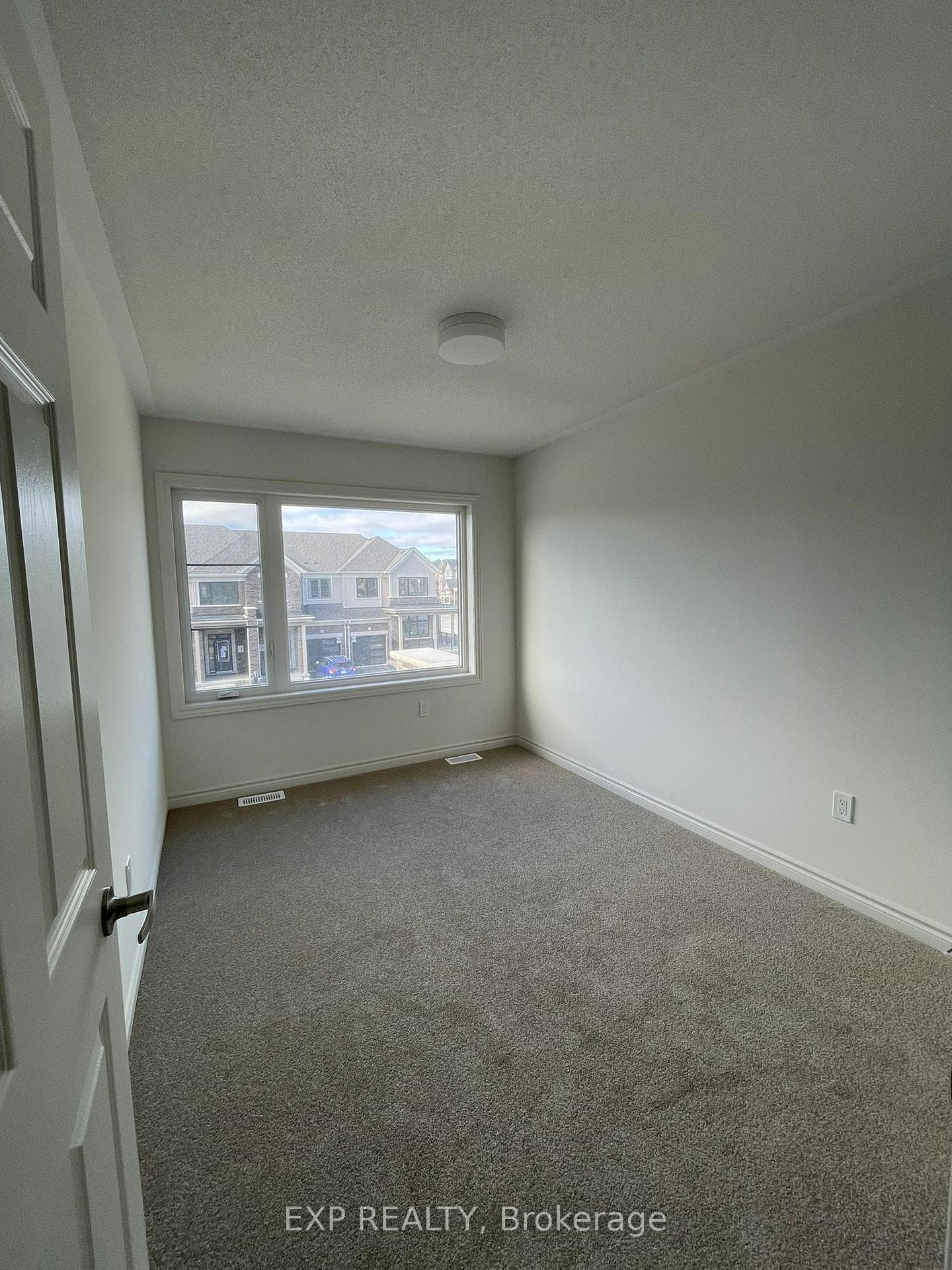 534 Worden Street photo 14