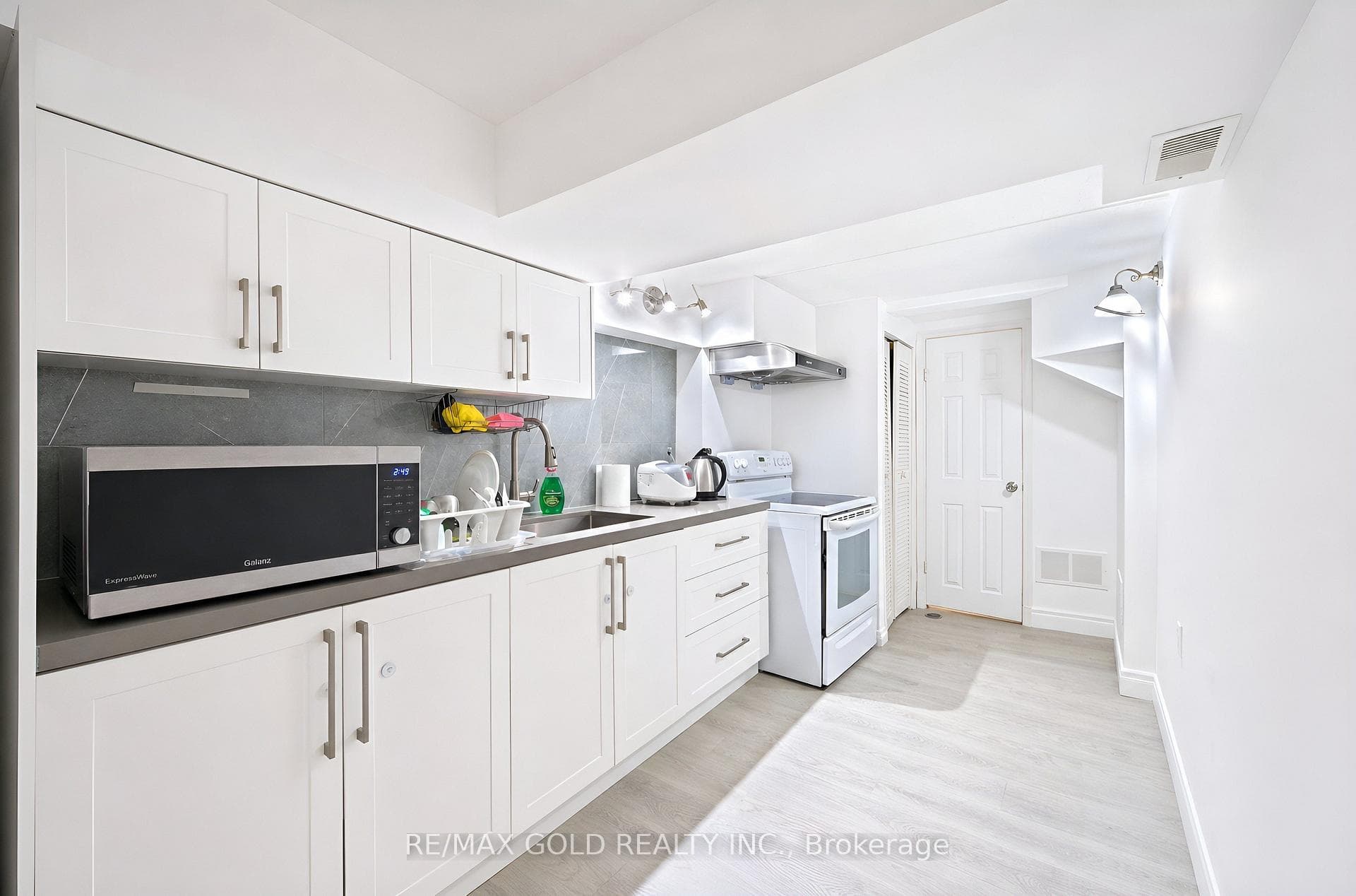 180 Mississauga Valley Boulevard Unit 87 photo 31