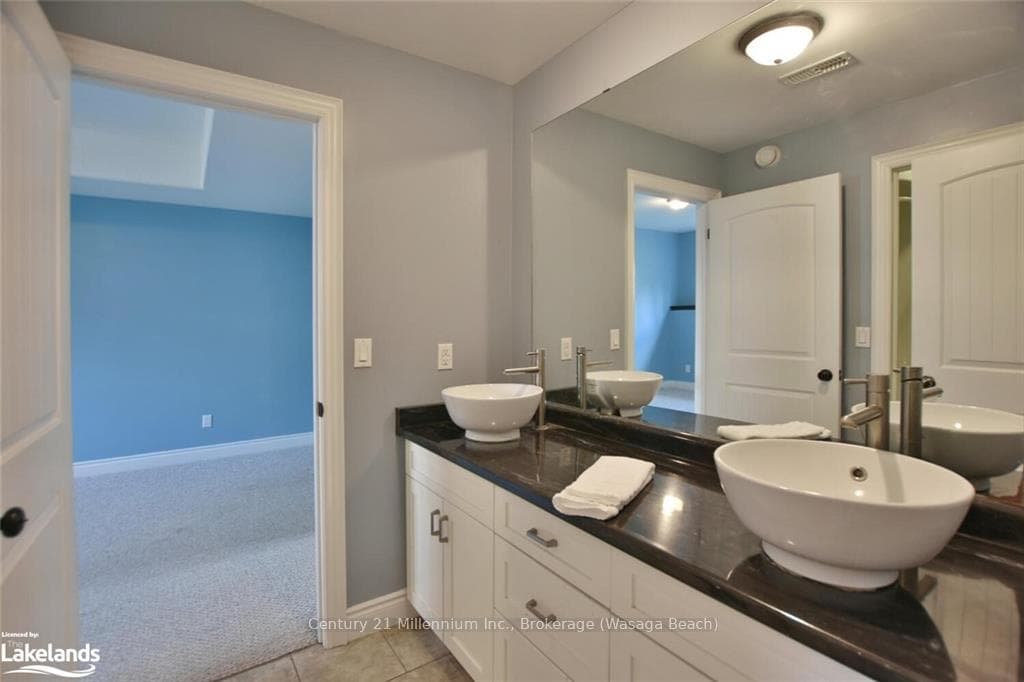 18 BLUE JAY Place photo 16