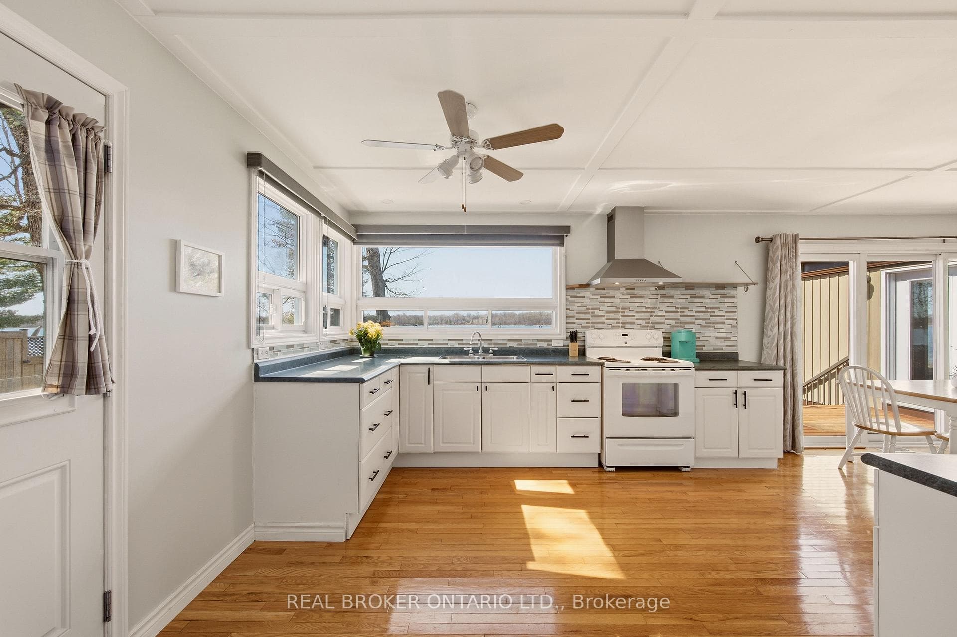 Beautiful Kitchen with a view