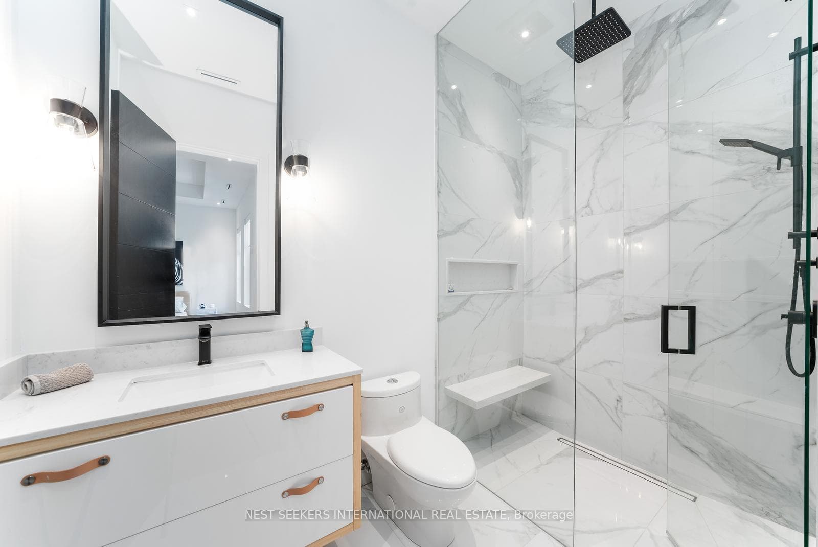6 Forestave Crescent photo 27
