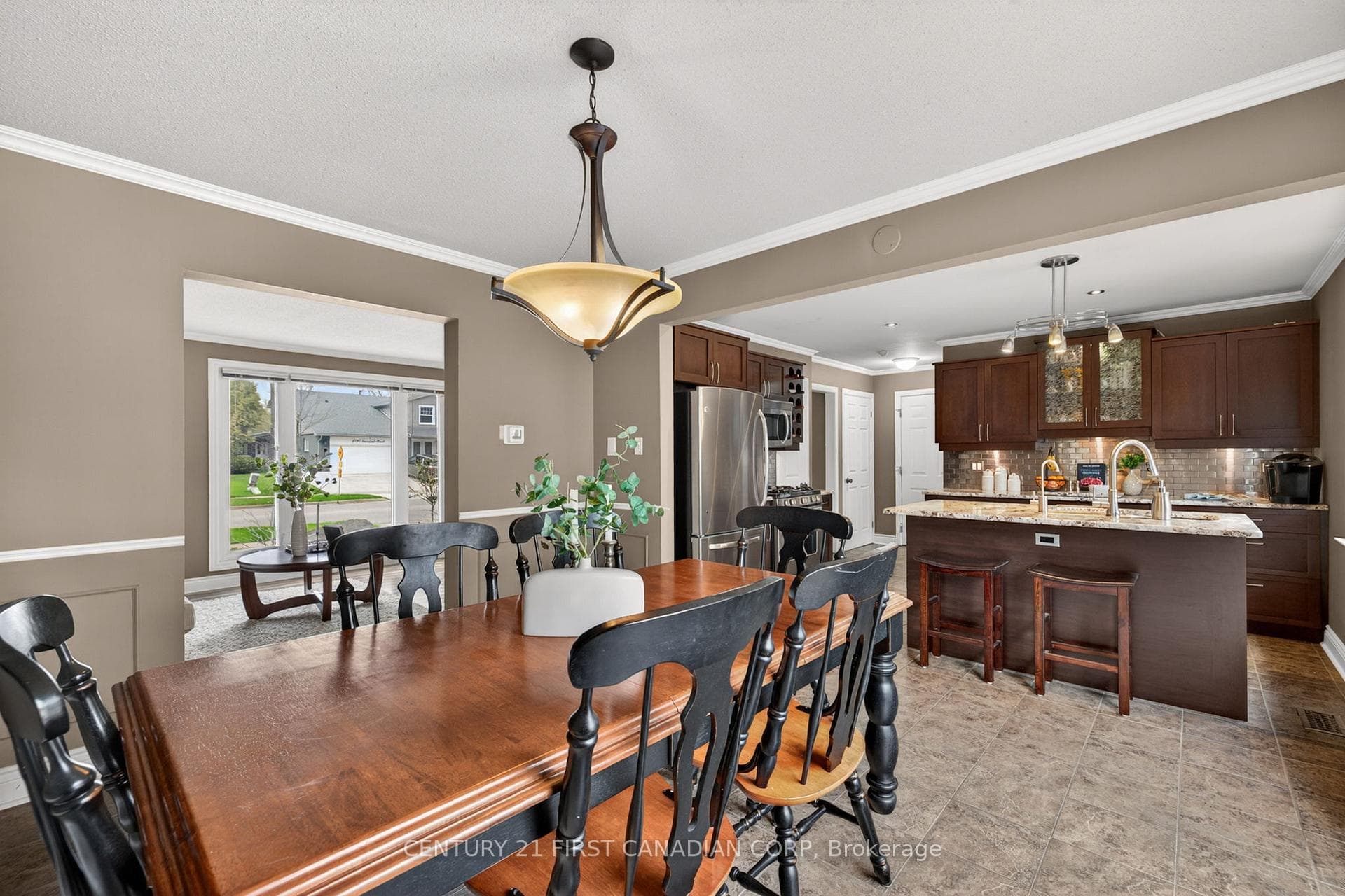 1093 Viscount Road photo 14