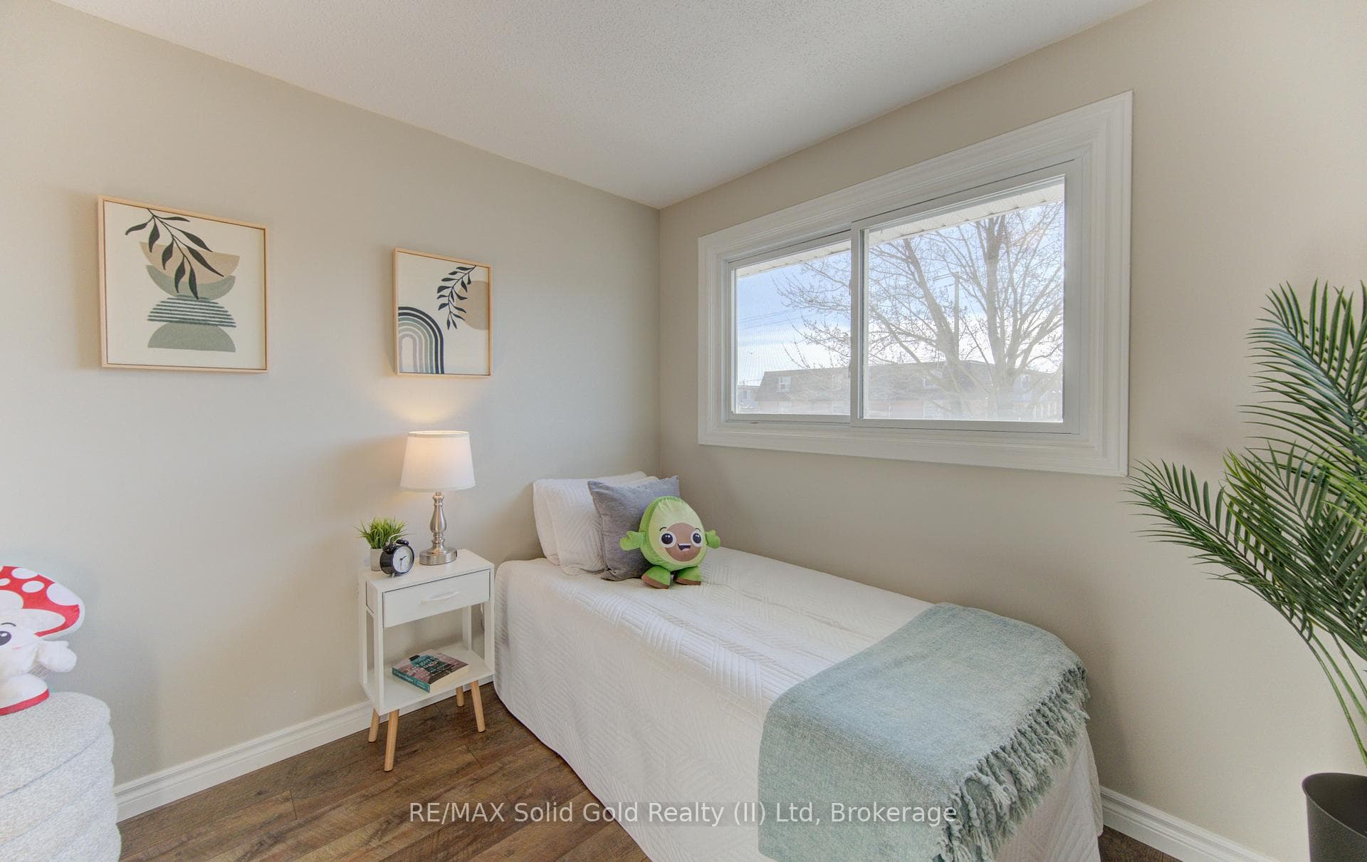151 Hincks Street photo 28