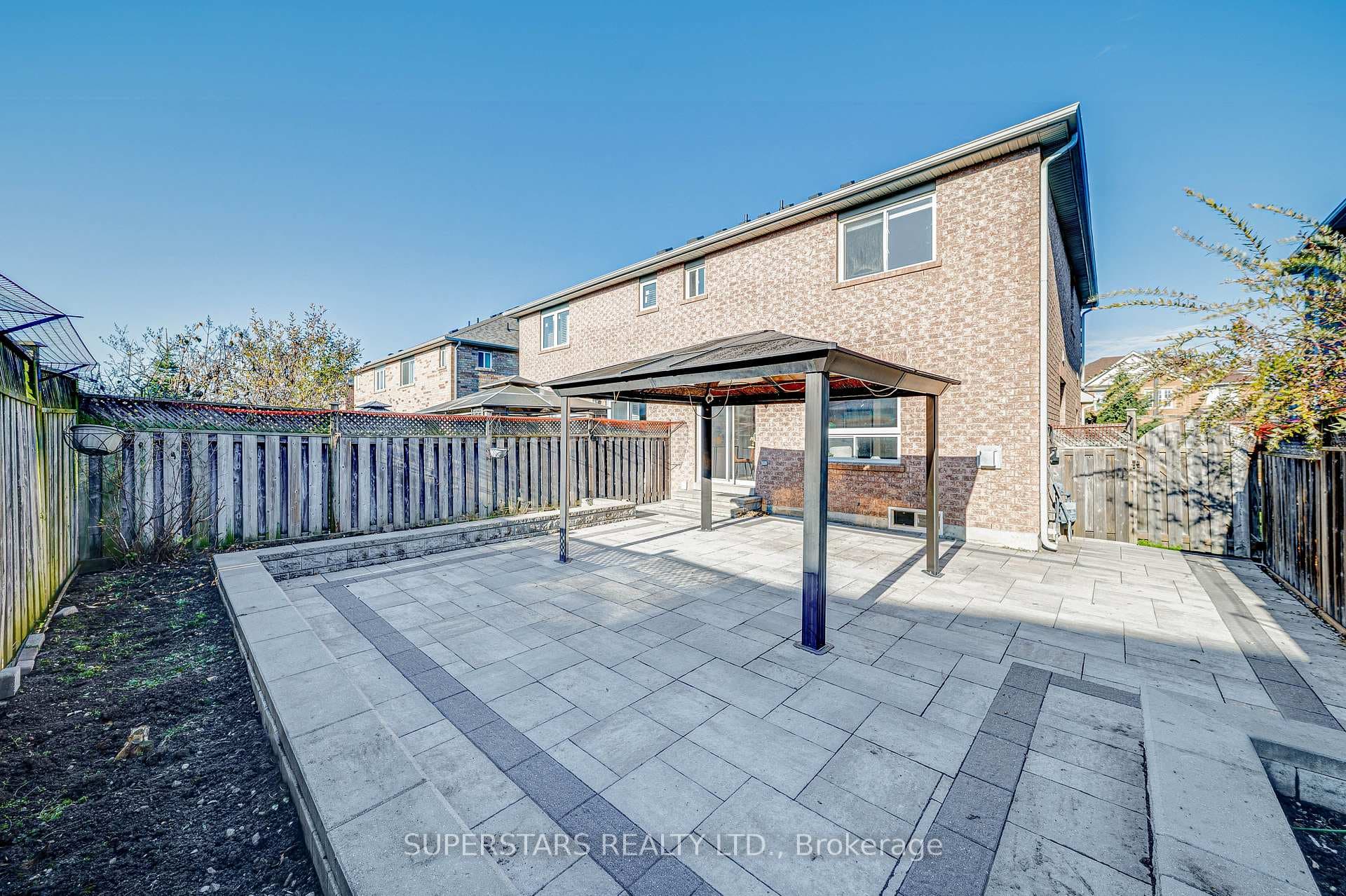 115 Edward Jeffreys Avenue photo 22
