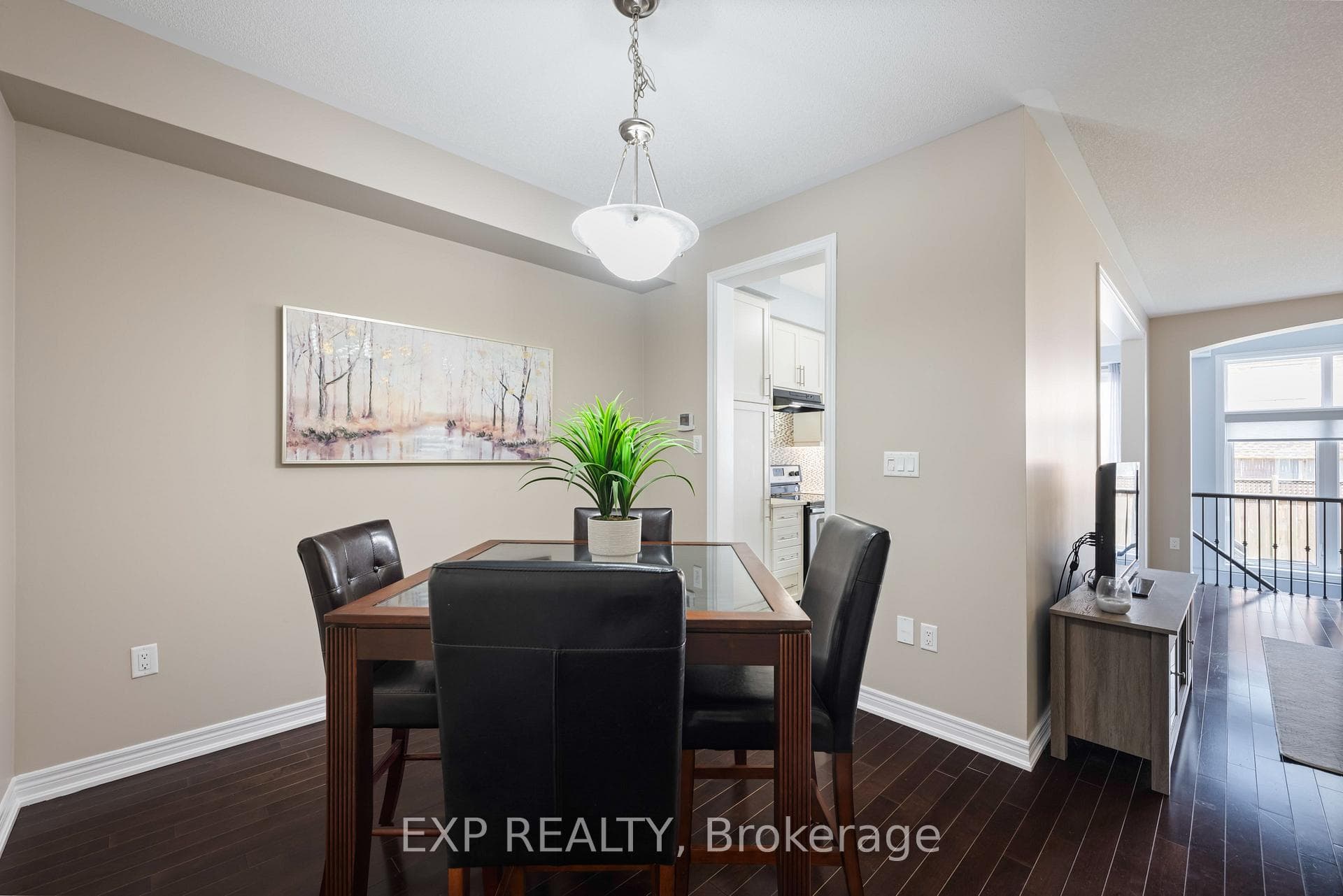88 Abigail Crescent photo 8