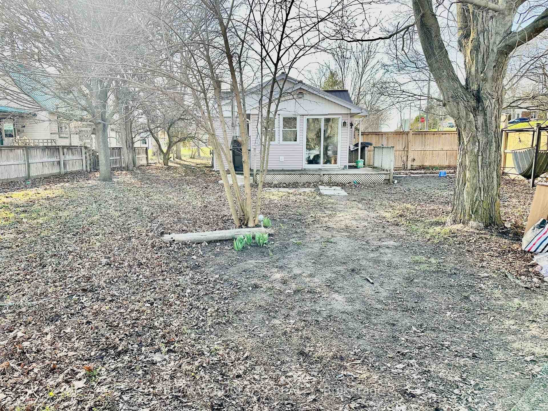 738 MOUNT PLEASANT Road photo 20