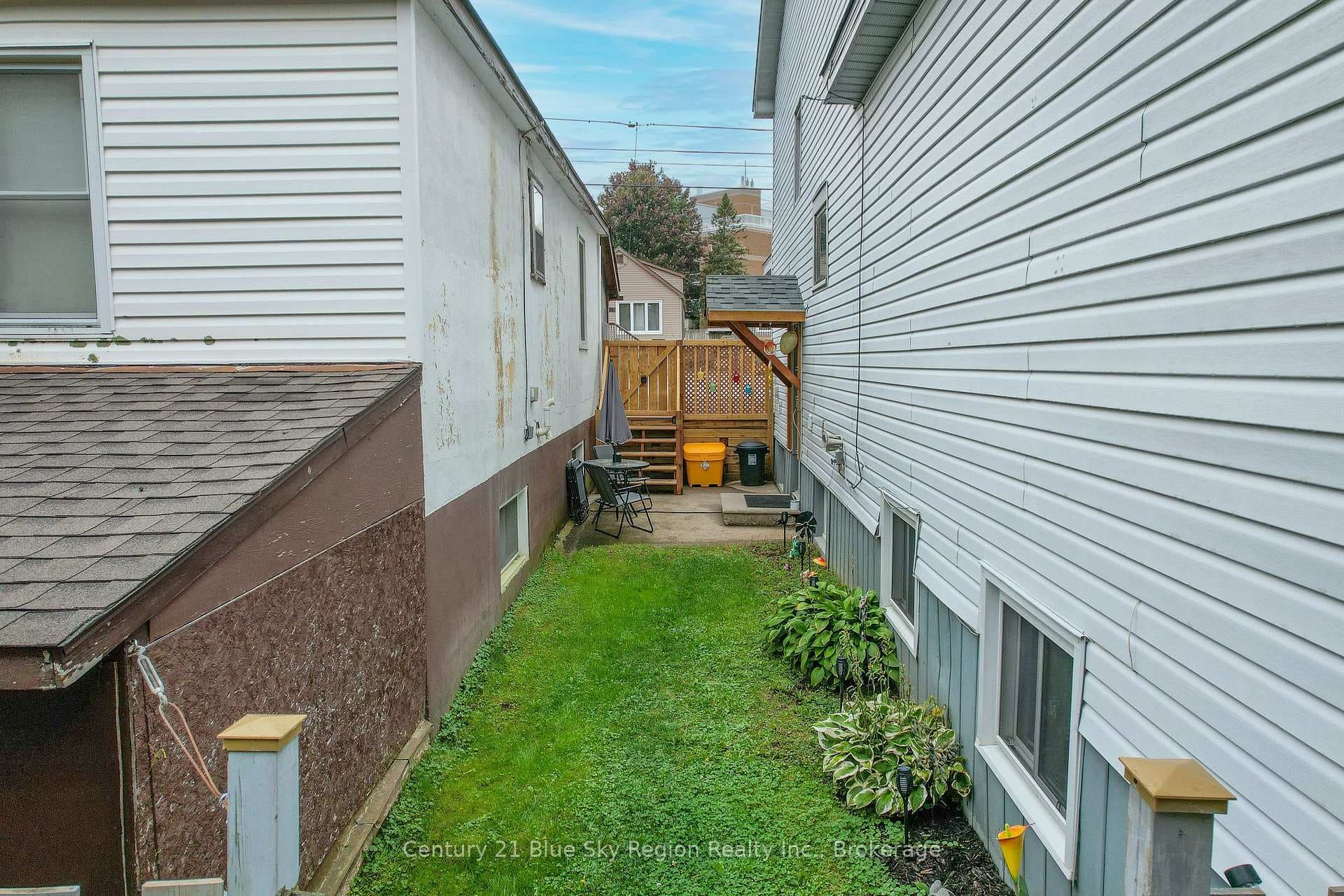 242 Princess Street photo 43