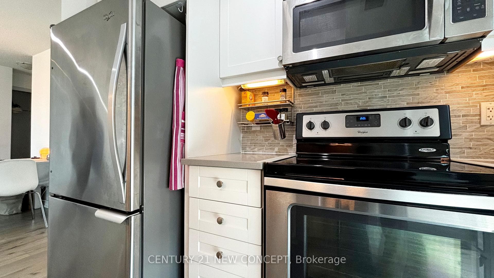 25 Lower Simcoe Street Unit 808 photo 20