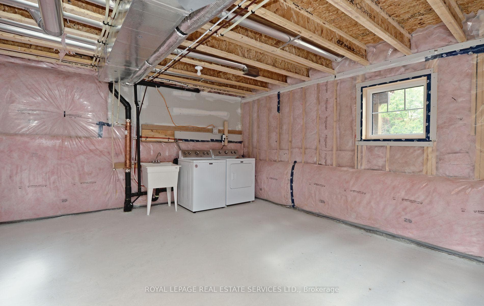 84 Barkerville Drive photo 20