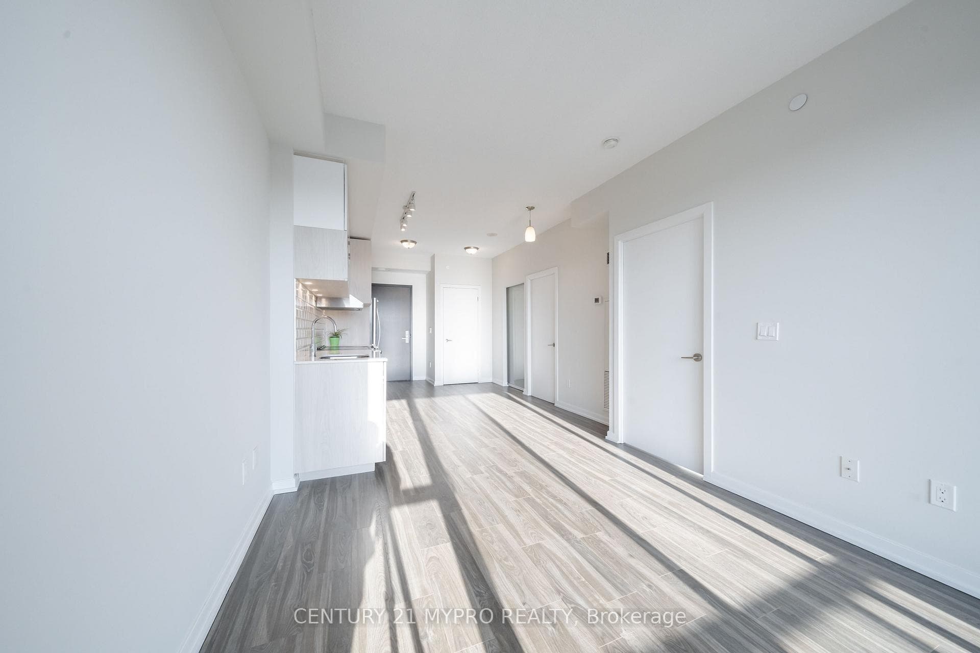 52 Forest Manor Road Unit 419 photo 10