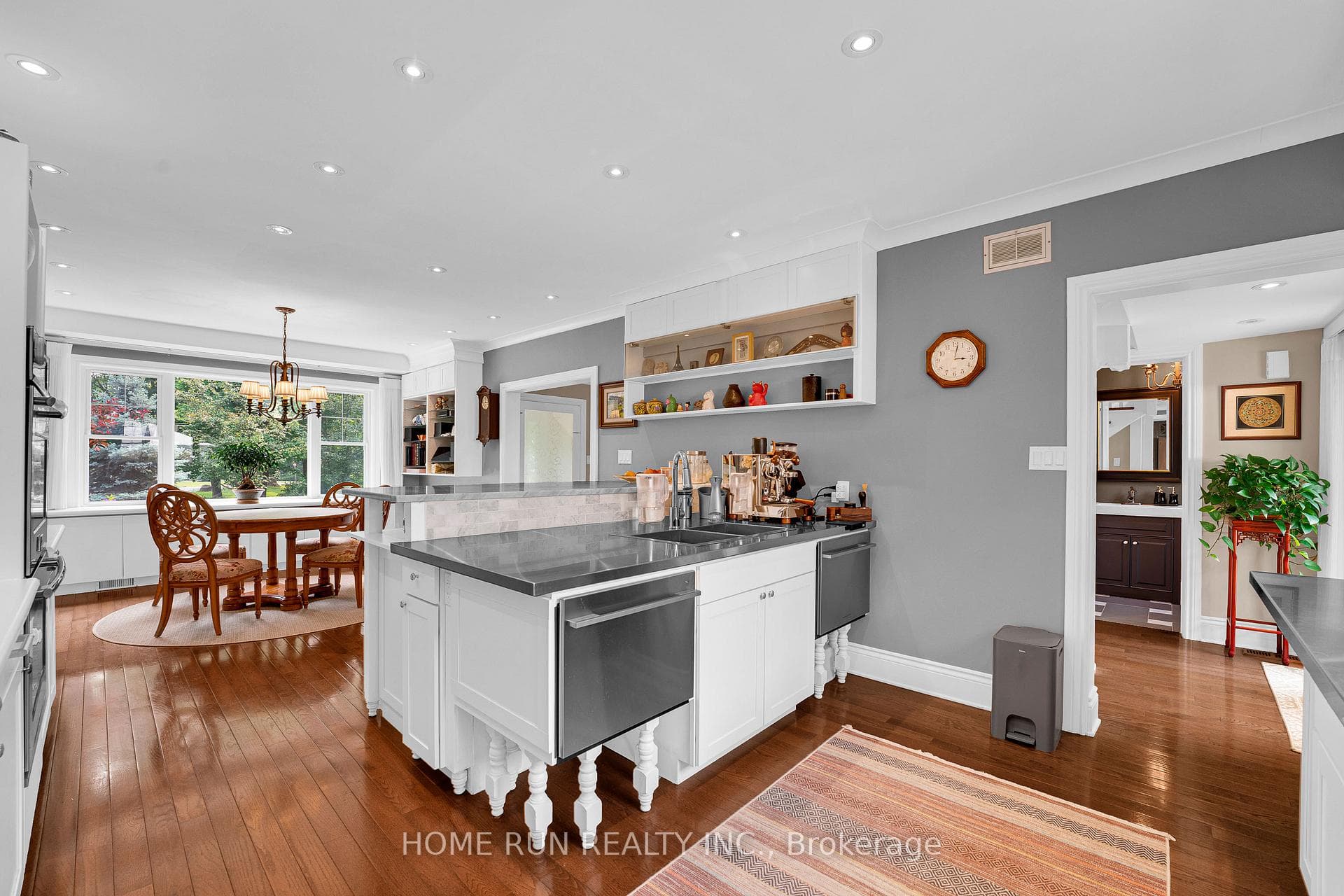 275 BUCHAN Road photo 19