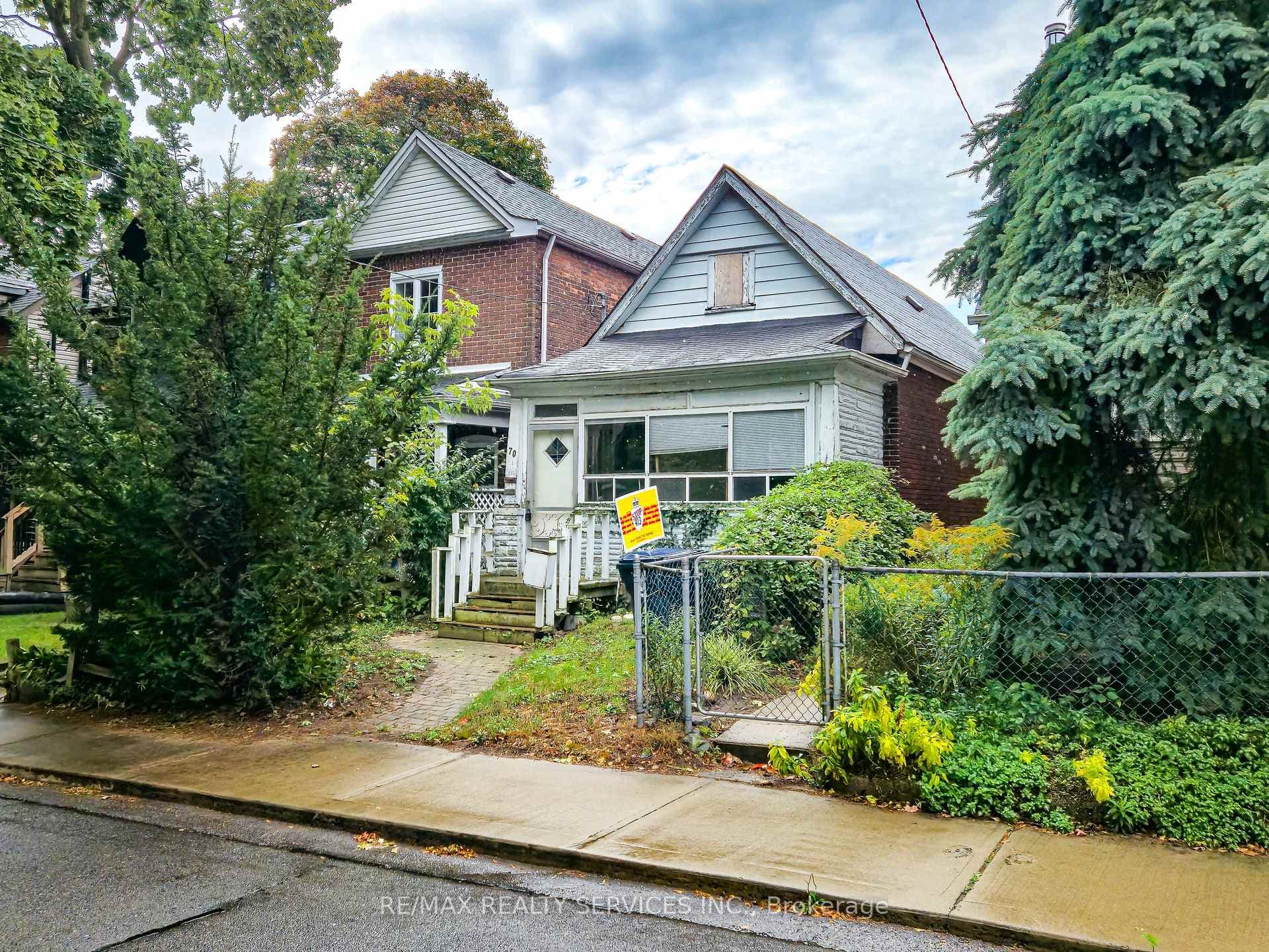 70 Drayton Avenue photo 1