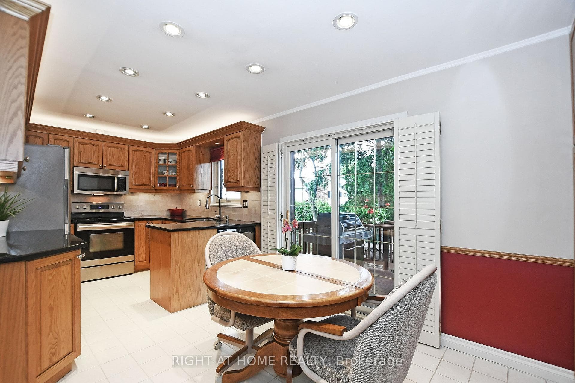 157 Kirk Drive photo 11