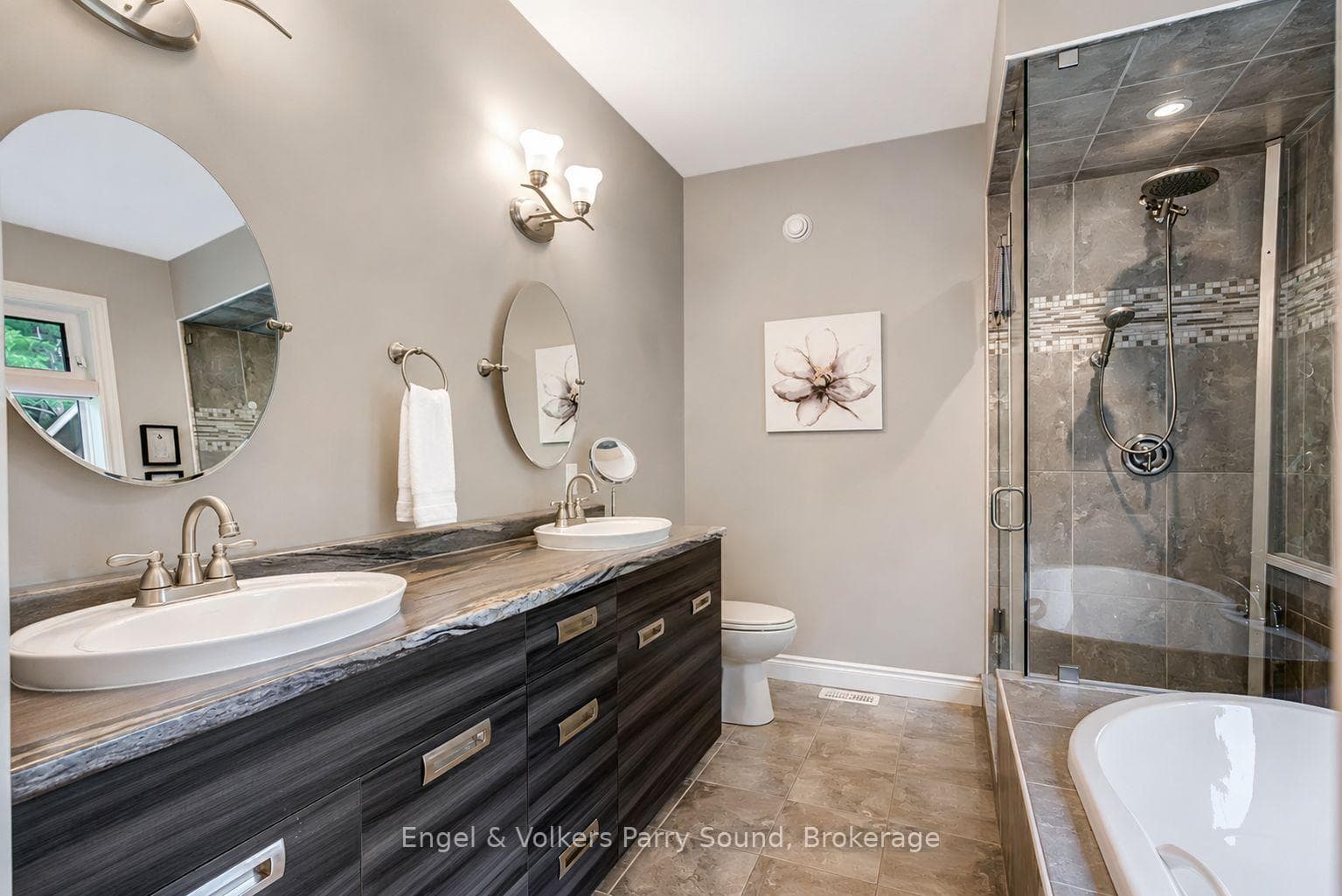 Primary Ensuite