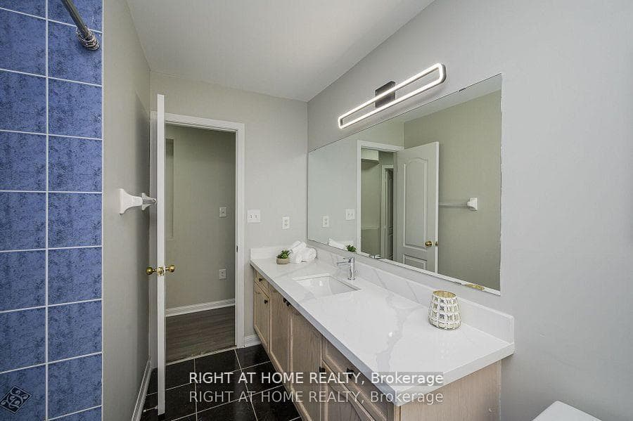 1724 Samuelson Circle photo 25
