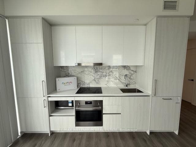 225 Commerce Street Unit 4912 photo 2