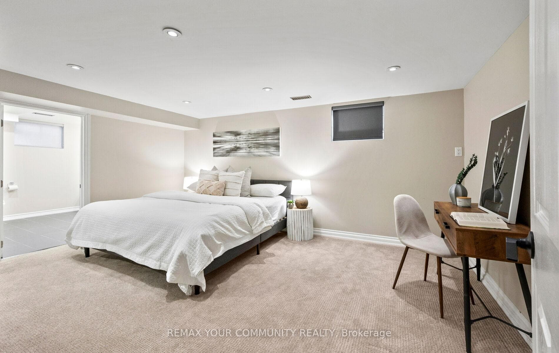 24 Hawthorne Lane photo 40