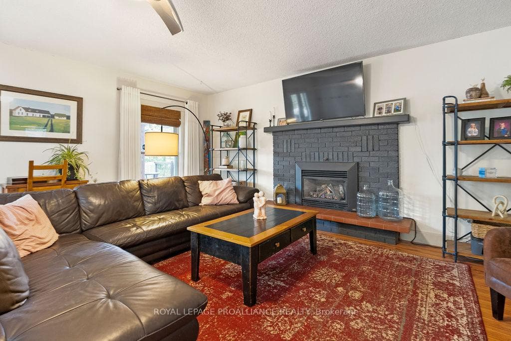 92 St. Lawrence Street photo 26